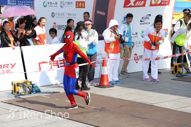 广马众生相 — 美女英雄轮番上阵，热情无限引燃赛场