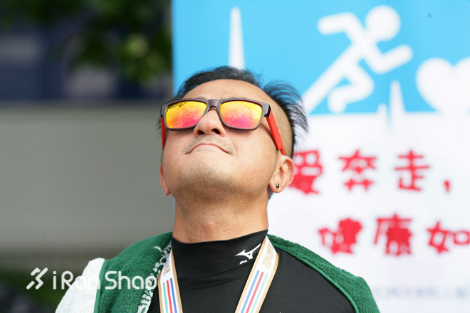 用奔跑感动一座城—全景上马8小时