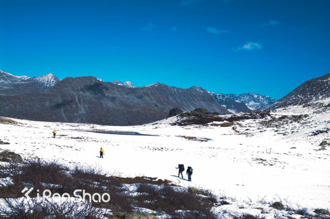 ​从十三天荒野求生论运动内衣对户外运动的重要性