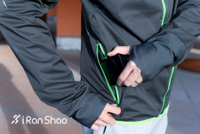 ​什么样的跑步风衣能让你舍得离开冬日里温暖的被窝