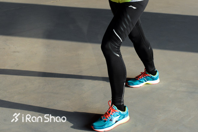 ​在冬季，放韧跑—李宁秋冬跑步运动套装之进击之心试用评测