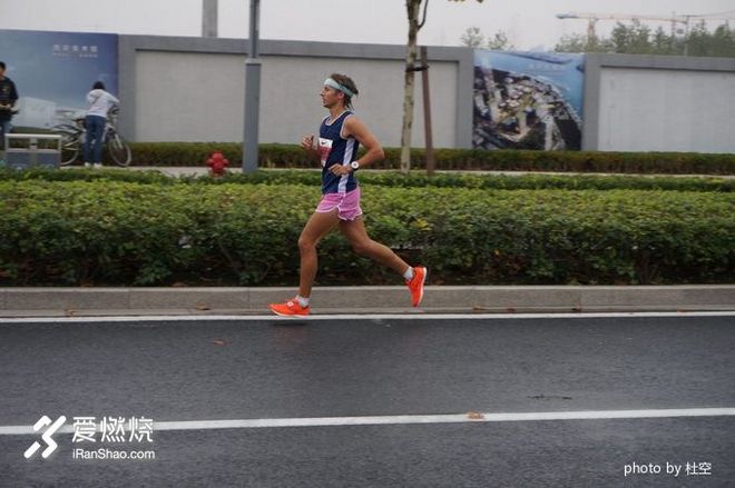 ​2小时34分，完美PB上海马拉松
