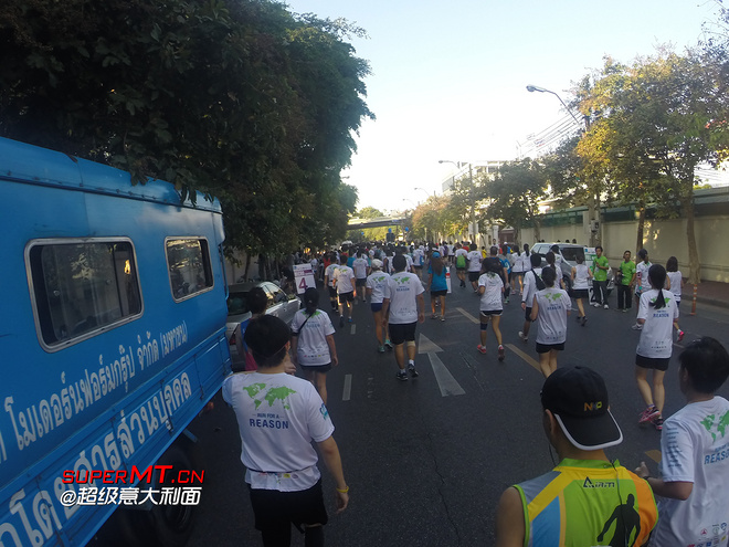 送给自己的生日礼物-2014渣打曼谷马拉松之旅