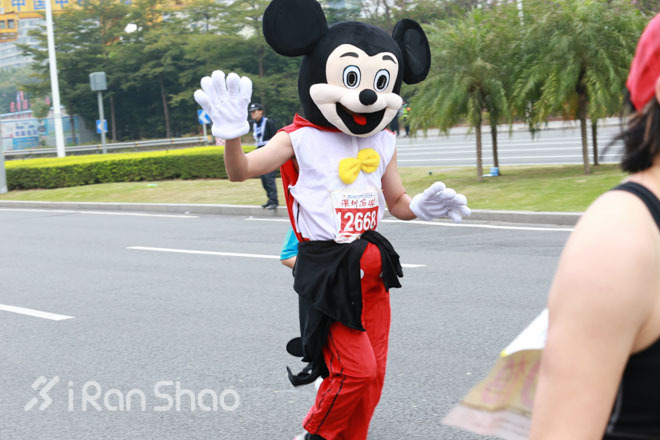 深圳放韧跑，马拉松“嘉年华”