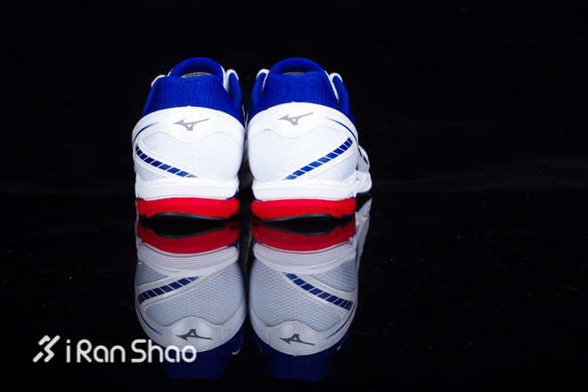 ​低调的加速引擎—Mizuno美津浓WAVE SPACER DYNA WIDE开箱评测