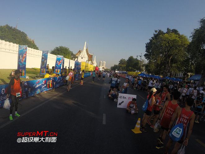 送给自己的生日礼物-2014渣打曼谷马拉松之旅