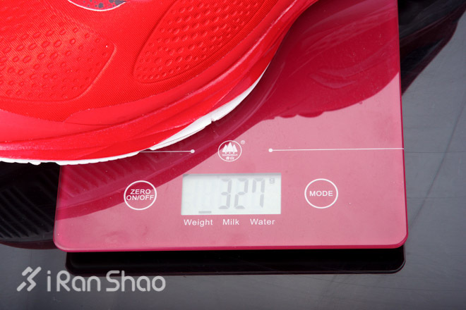 开箱 | 云的新彼端，李宁云二代跑鞋