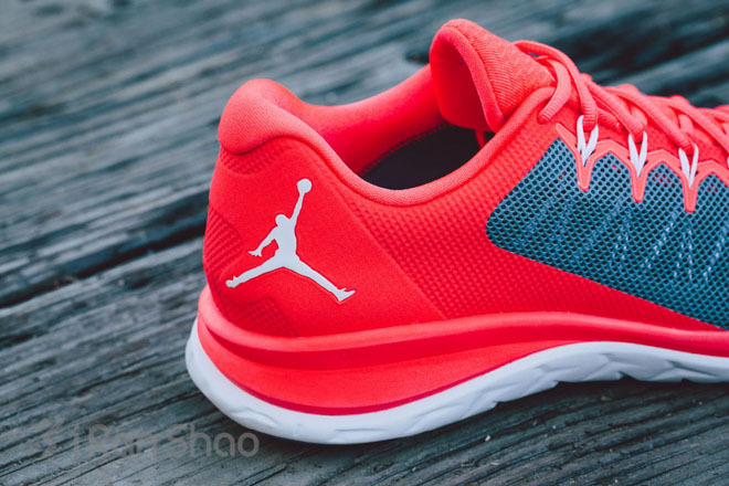 像飞人一样奔跑 JORDAN Flight Runner 2 跑鞋发布