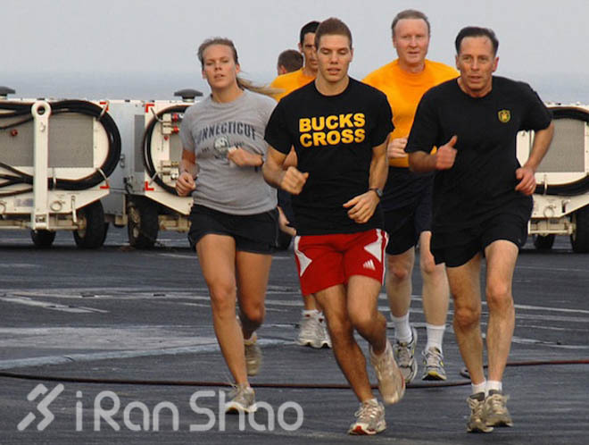 跑步、美军上将和他的红颜知己