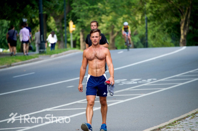 越跑越爱 情人节如何击退单身狗军团