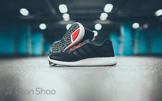 是你的 Boost，Adidas 推出 Pure Boost 羊年特别版