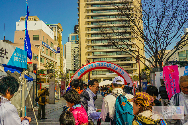 三丫头霓虹国跑马记－跑马篇
