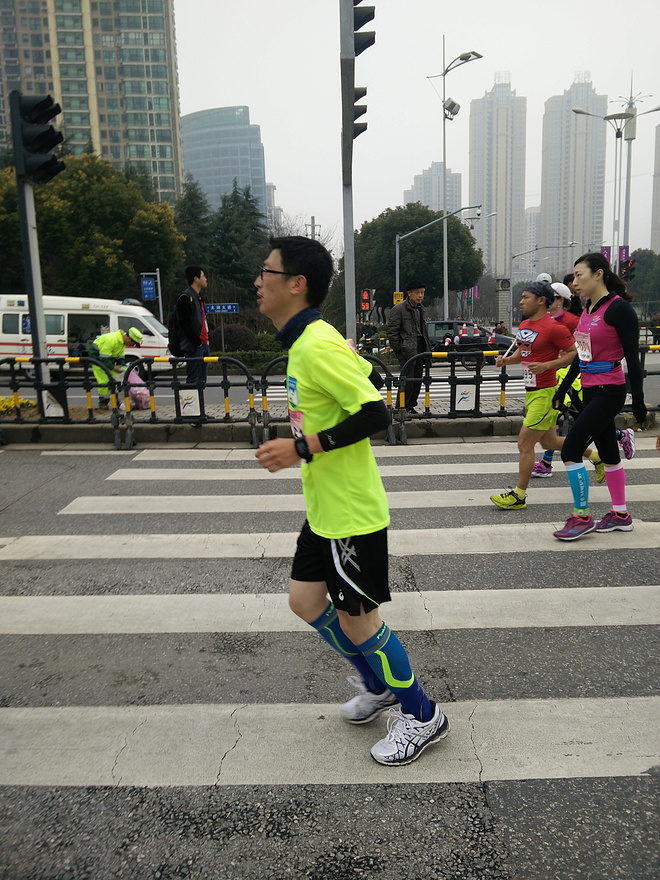 我的第一个全马留念--2015-3-15无锡马拉松