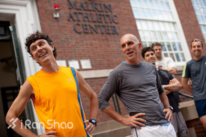 书影音 | 《NATURAL BORN HEROES（天生英雄）》，又一段隐世的跑步传奇