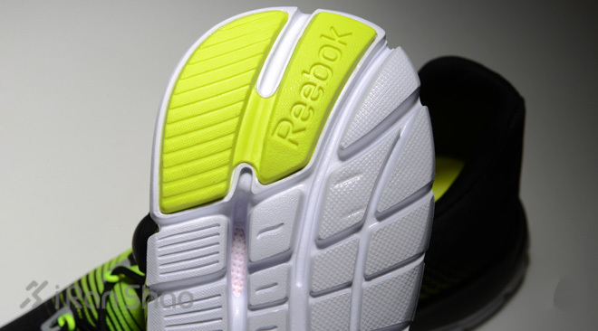 如何打造完美合脚的跑鞋？Reebok 有点新想法