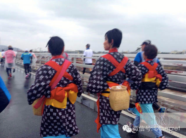 三丫头霓虹国跑马记－跑马篇