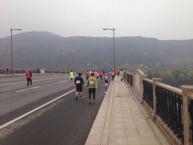 我的首马－－自己顾自己