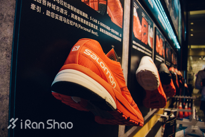 当我走进跑步店的时候都会看什么？