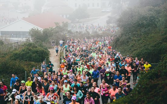 奔跑吧！姐妹 | Nike Women's Marathon女子马拉松系列赛介绍