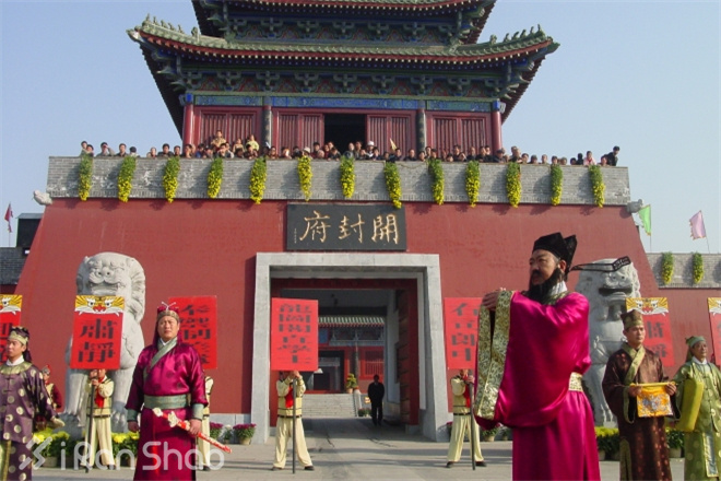 郑开马拉松 |  跑在世界上最笔直的马拉松赛道是怎样的体验？