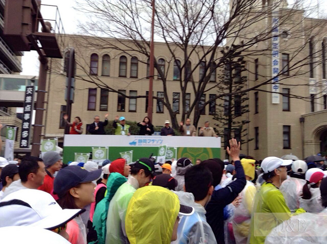 三丫头霓虹国跑马记－跑马篇