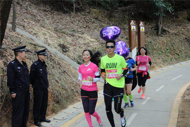 2015中国（深圳）女子马拉松赛后感_600兔子_王超