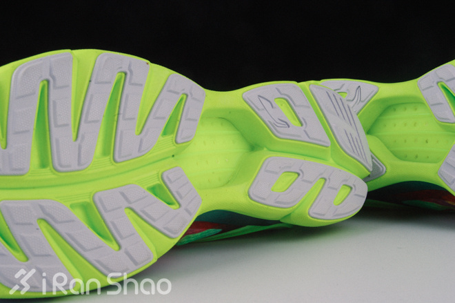 开箱 | 李宁超轻12代轻翼跑鞋的升级进化