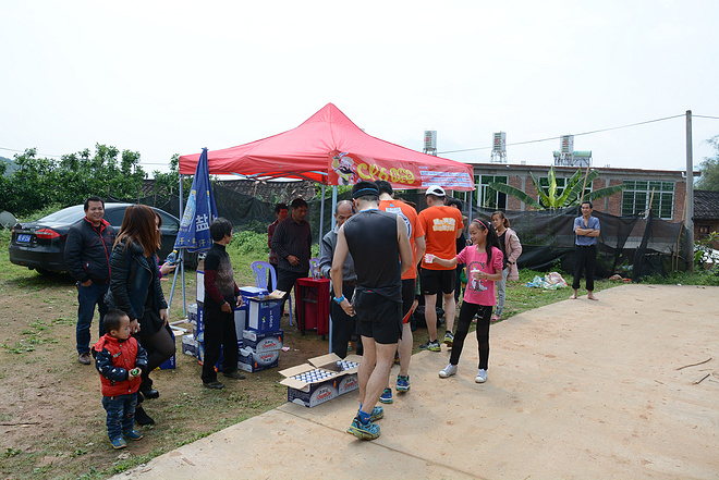 朱子很忙，我也很忙，忙里话闲山村跑