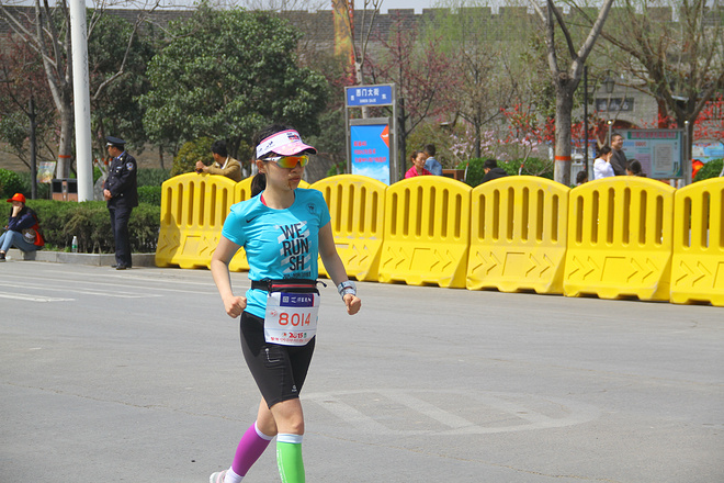 风尘仆仆的愉快PW之旅——2015郑开马拉松