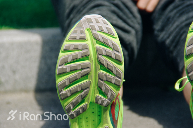 评测 | 超轻12代，一双跑鞋该有的样子