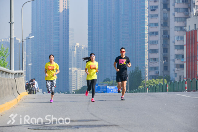 上马 | 侬好，魔都：上海半程马拉松探路报告
