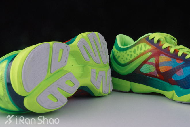 开箱 | 李宁超轻12代轻翼跑鞋的升级进化