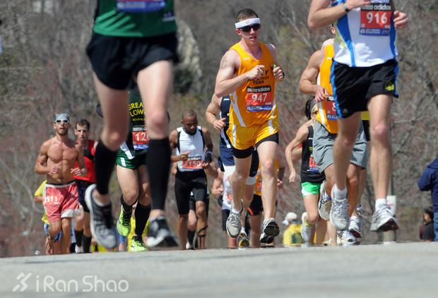马拉松城纪 | 波士顿马拉松百年赛道上的传奇故事