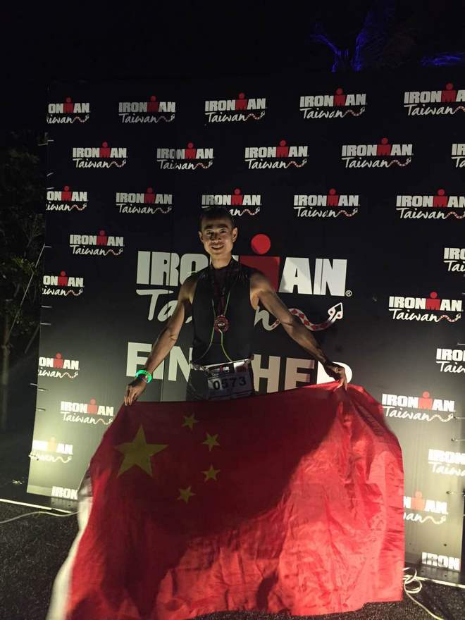 当上帝给你一条缝－－吴栋（简爱跑步营）