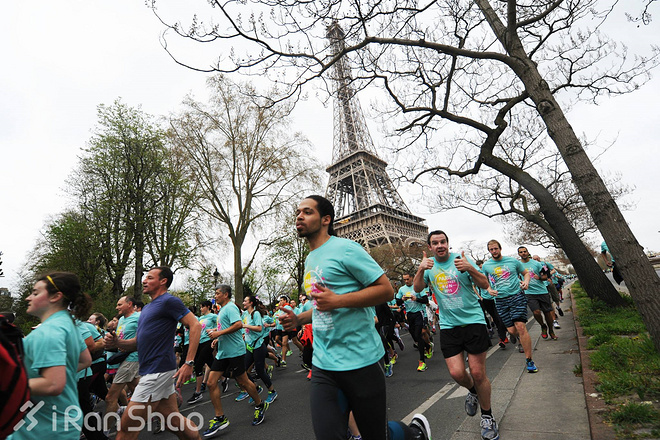 马拉松城纪 | 巴黎马拉松，从热爱到相爱