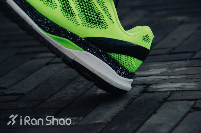 开箱 | 必迈 001：一双极佳的 10K 跑鞋？