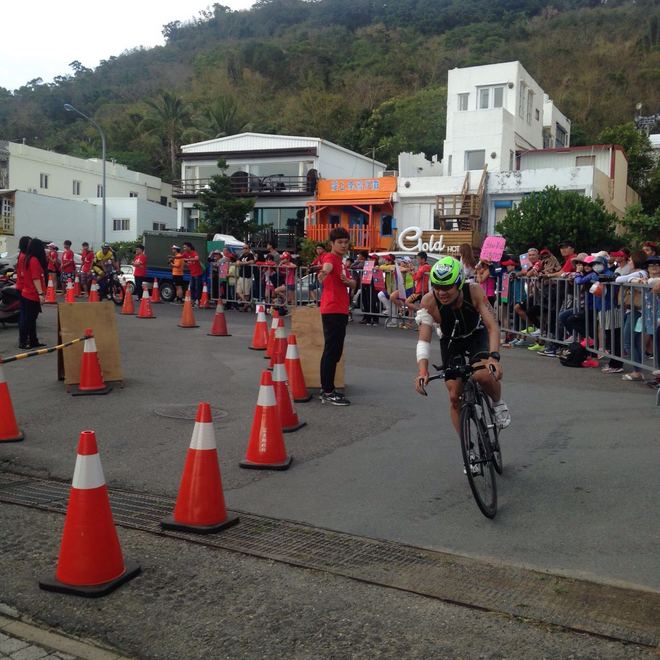 当上帝给你一条缝－－吴栋（简爱跑步营）