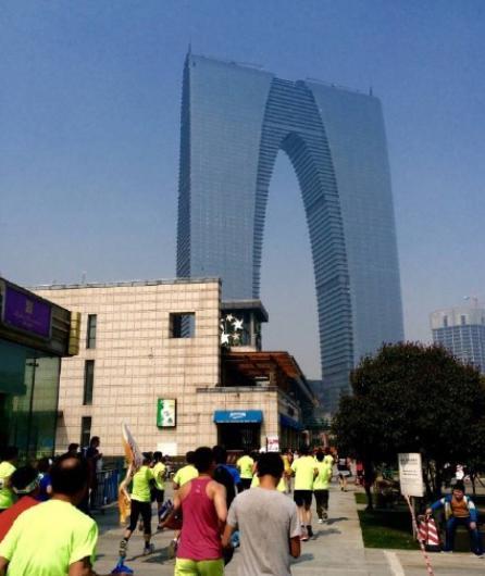 记2015苏州环金鸡湖半程马拉松赛——扬马模拟赛