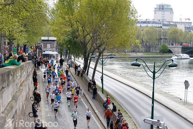 马拉松城纪 | 巴黎马拉松，从热爱到相爱