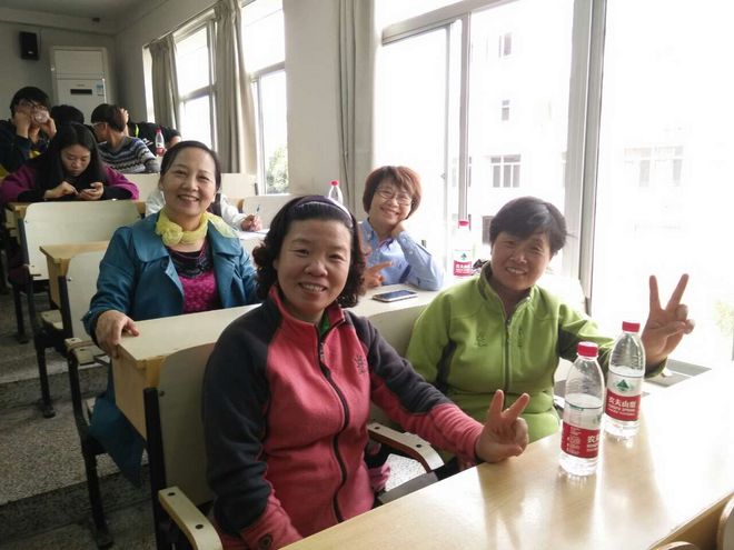 只为你来欢乐的蹦跶无后顾之忧--志愿者日记