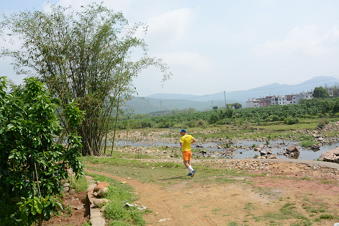 朱子很忙，我也很忙，忙里话闲山村跑