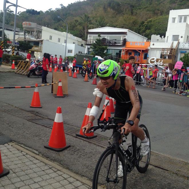 当上帝给你一条缝－－吴栋（简爱跑步营）