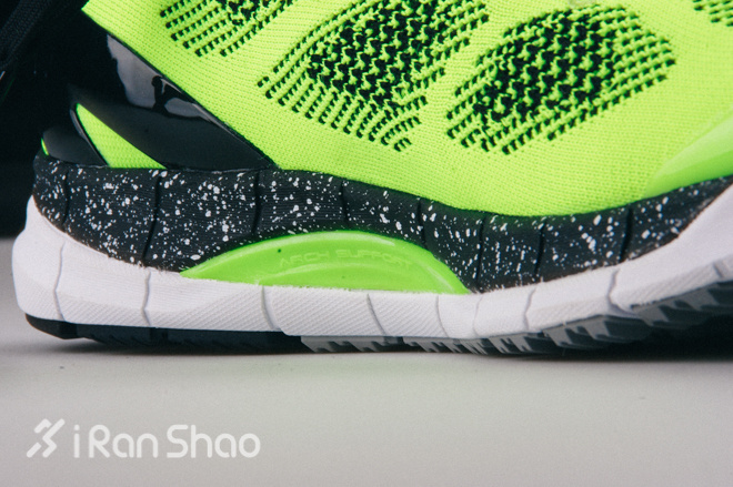 开箱 | 必迈 001：一双极佳的 10K 跑鞋？