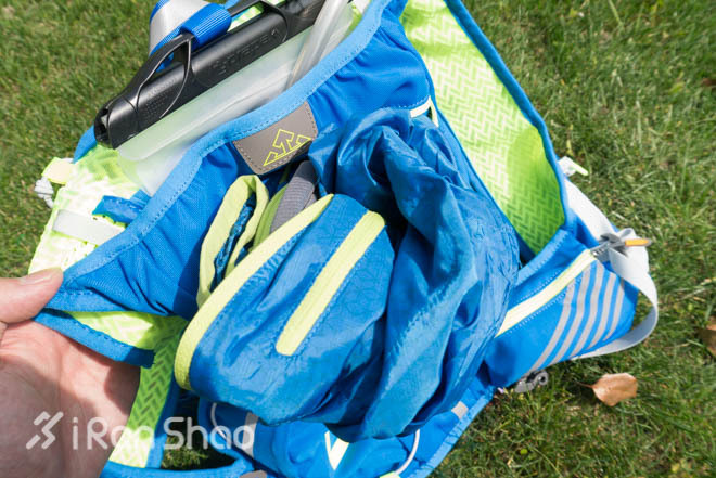 ​评测 | 越野双子星：Nathan VaporCloud & VaporAir 越野水袋背包