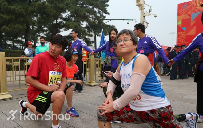 经验 | 在线等急 马拉松菜鸟的装 X 指南