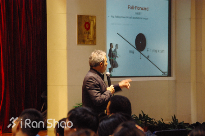 现场 | 该怎么跑？ 听罗曼诺夫博士说姿势跑步法