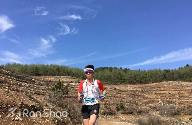 专访 | 孤独的领跑者 大连100赛前与闫龙飞聊跑步