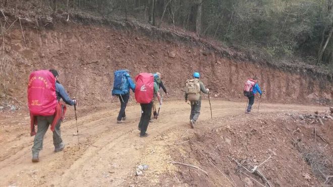 只为你来欢乐的蹦跶无后顾之忧--志愿者日记