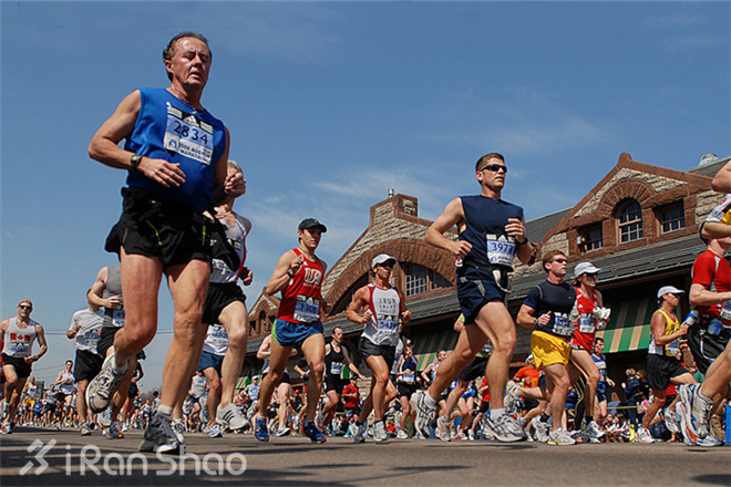 马拉松城纪 | 波士顿马拉松百年赛道上的传奇故事
