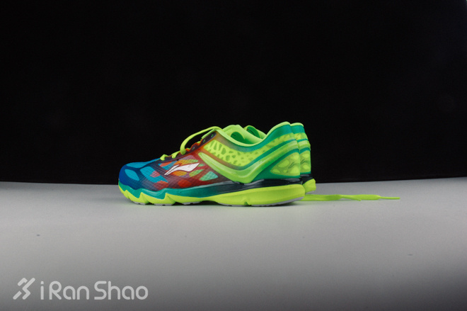 开箱 | 李宁超轻12代轻翼跑鞋的升级进化